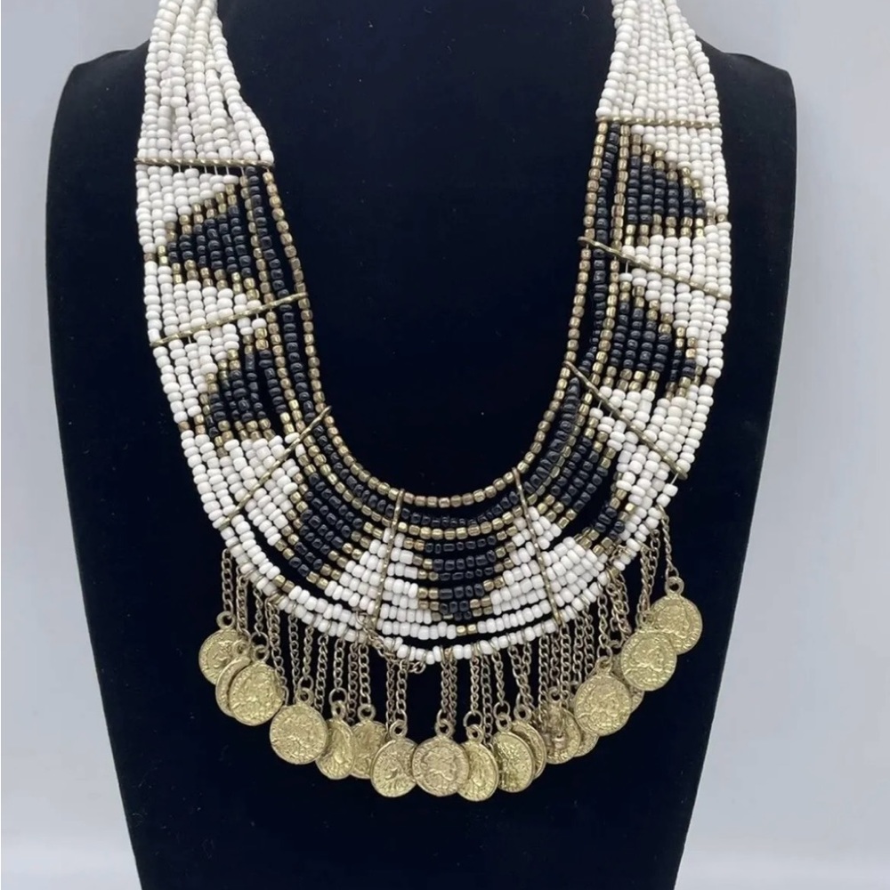Statement Necklace - Picture 5 of 6